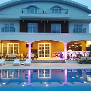 sarban-hotel.turkeyfethiyehotels.com/