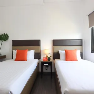 https://privato-makati.angeleshotels.net